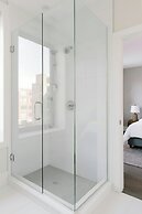 Sonder by Marriott Bonvoy Greektown Apartments