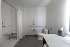 Holiday Inn Greenville - Woodruff Road by IHG