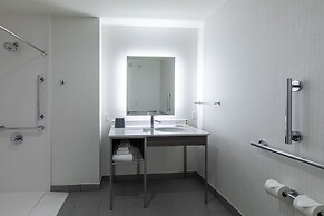 Holiday Inn Greenville - Woodruff Road by IHG