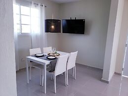 Lovely 2 Bedroom Apartment