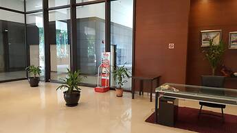 Rihanna Service Suite at Times Square