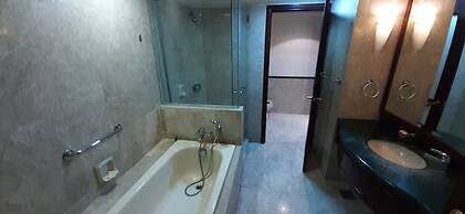 Rihanna Service Suite at Times Square