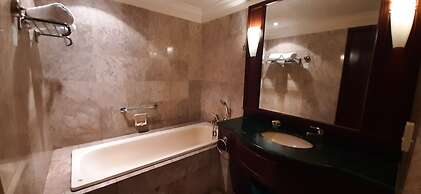 Rihanna Service Suite at Times Square