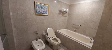 Rihanna Service Suite at Times Square