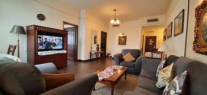 Rihanna Service Suite at Times Square