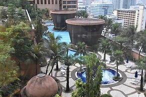 Rihanna Service Suite at Times Square