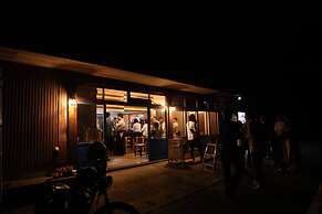 Trip Base Coconeel - Hostel