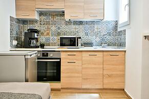 Flowers Of Athens - Boutique Aparthotel