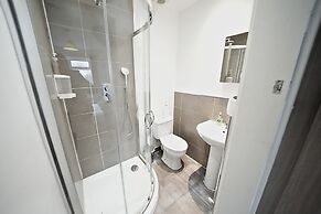 The Great Airport Place