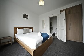 The Great Airport Place