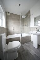 The Great Airport Place