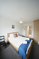 The Great Airport Place