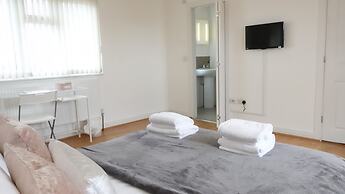 The Great Airport Place