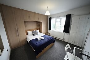 The Great Airport Place