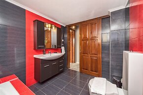 Grecian Villa Poseidon