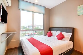OYO 90282 Hotel Taj Seksyen 7