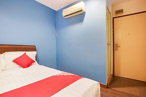 OYO 90282 Hotel Taj Seksyen 7