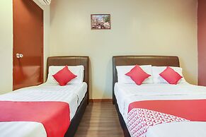 OYO 90282 Hotel Taj Seksyen 7