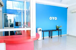 OYO 90282 Hotel Taj Seksyen 7