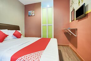 OYO 90282 Hotel Taj Seksyen 7