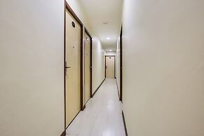 OYO 90282 Hotel Taj Seksyen 7