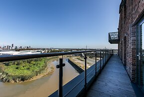 London Riverview - Canary Wharf - Excel