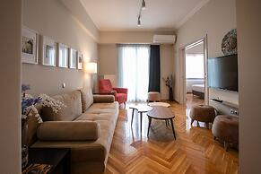 Luxurious 4 Bdrm 3Bath Apt 1- Athens
