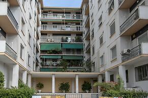 Luxurious 4 Bdrm 3Bath Apt 1- Athens