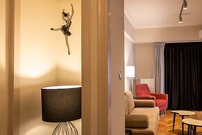 Luxurious 4 Bdrm 3Bath Apt 1- Athens