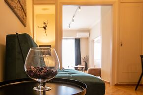 Luxurious 4 Bdrm 3Bath Apt 1- Athens