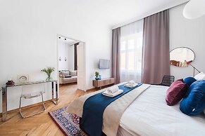 Cracovian Home - LoftAffair