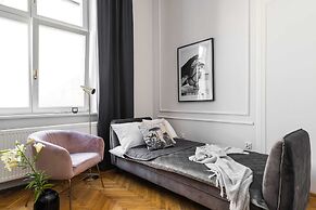 Cracovian Home - LoftAffair