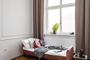 Cracovian Home - LoftAffair