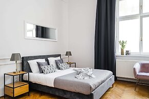 Cracovian Home - LoftAffair