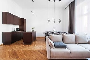 Cracovian Home - LoftAffair