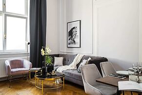 Cracovian Home - LoftAffair