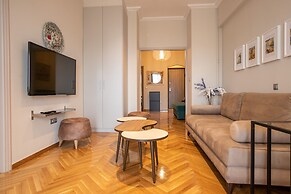 Luxurious 5 bedroom-3 bathroom Apartment 2- Athens