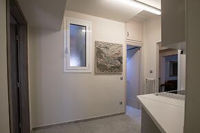 Luxurious 5 bedroom-3 bathroom Apartment 2- Athens