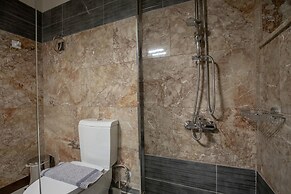 Luxurious 5 bedroom-3 bathroom Apartment 2- Athens