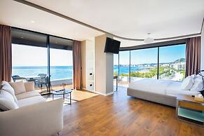 Yacht Hotel