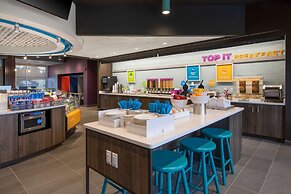 TRU BY Hilton Sharonville