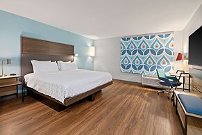 TRU BY Hilton Sharonville