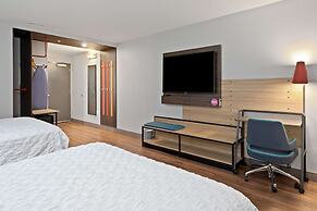 TRU BY Hilton Sharonville