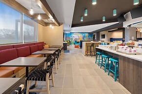 TRU BY Hilton Sharonville