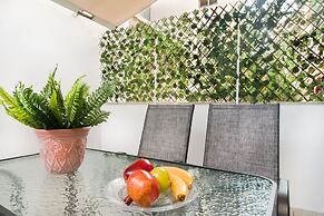 Elegant and renovated flat in Dafni