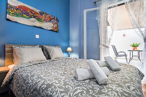 Elegant and renovated flat in Dafni