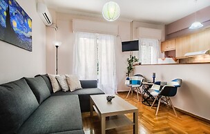 Elegant and renovated flat in Dafni