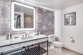 The Cassara Carlsbad, Tapestry Collection by Hilton