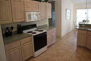 Relax And Enjoy The Sunny Florida In Valk 3 Bedroom Home by RedAwning
