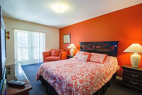 Stylish Pool Close To Withlacoochee Bike Trail 3 Bedroom Home by RedAw